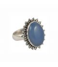 BAGUE EN ARGENT TRAVAILLÉ ET CALCEDOINE BLEU, COLLECTION INDE