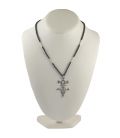 COLLIER TOUAREG "CROIX D'AGADEZ", EN ARGENT GRAVÉ ET AGATE NOIRE, POUR HOMME ET FEMME 