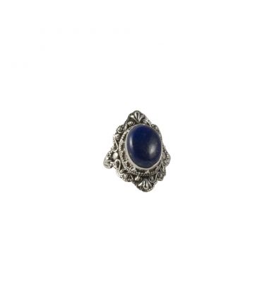 Indian Ring, beautiful Lapis Lazuli on embroidered Silver, for woman
