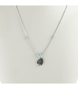 Collier "Liquid Silver" , pendentif tête d'Indien et tubes Turquoise, pour femme et enfant .