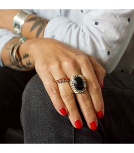 NATIVE AMERICAN NAVAJO RING, SILVER AND ONYX, MEN AND WOMEN 