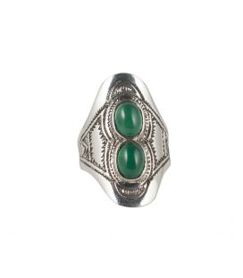 Chevalière Touareg en Argent travaillé et Agate verte, Collection Afrique, pour femme