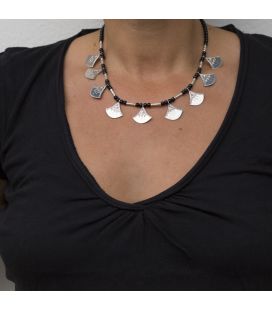 COLLIER TRADITIONNEL TOUAREG , EN ARGENT GRAVÉ ET AGATE NOIRE, POUR HOMME ET FEMME 